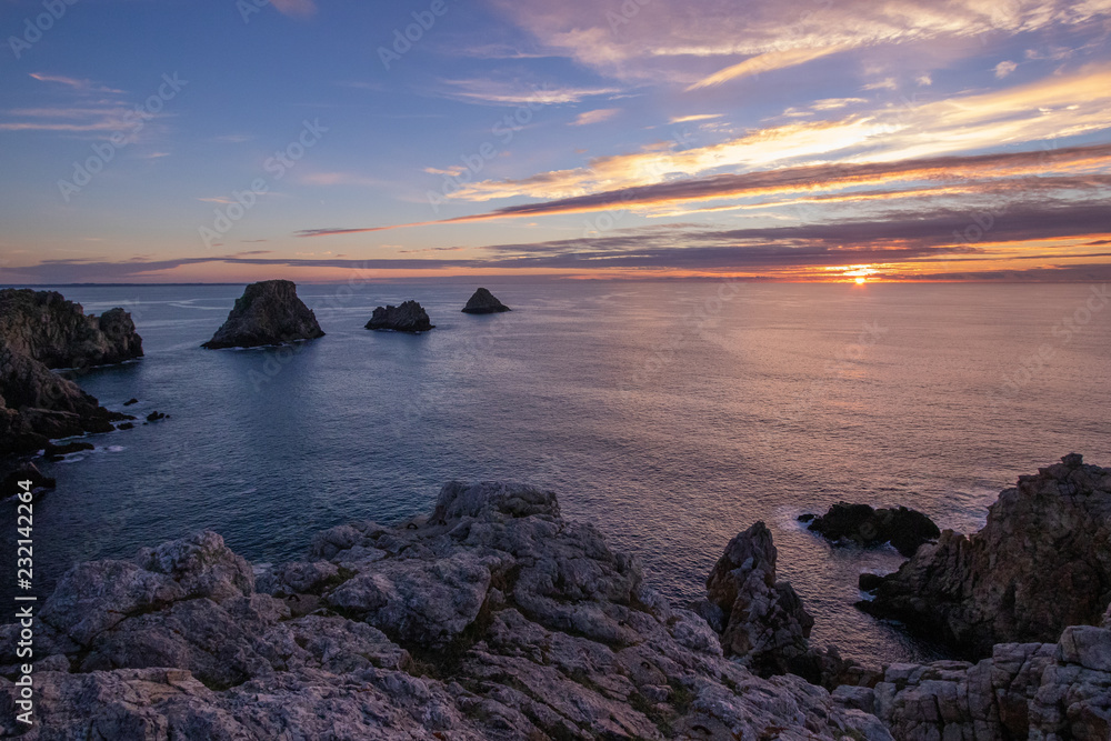 Fototapeta premium Soleil couchant à la pointe de Pen Hir