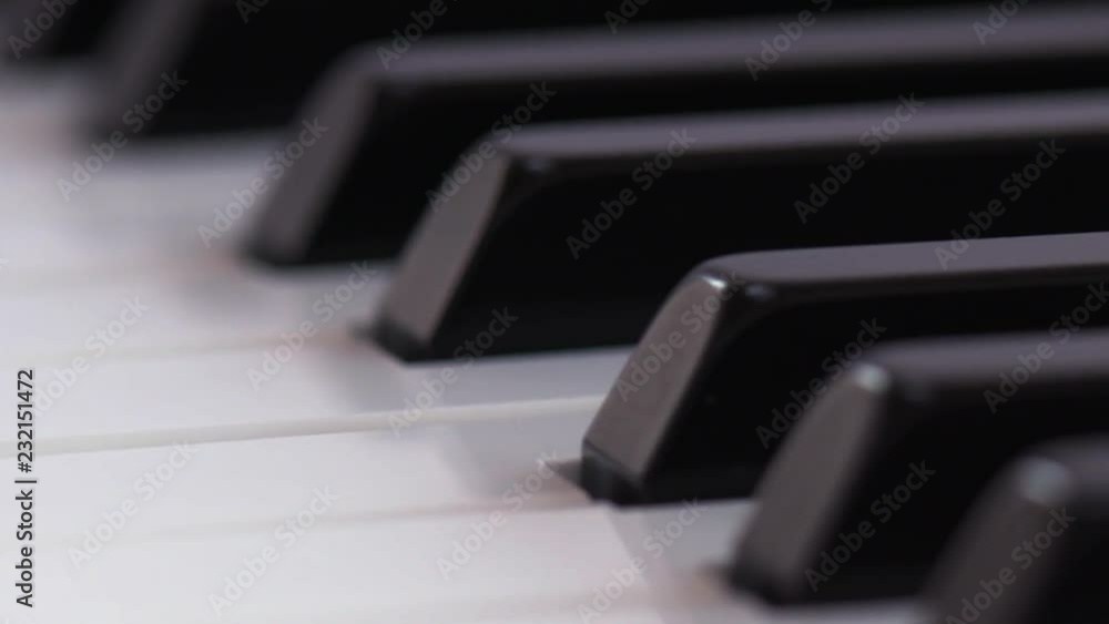 Slow tracking over piano keys