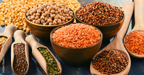 Foto Composition with variety of vegetarian food ingredients