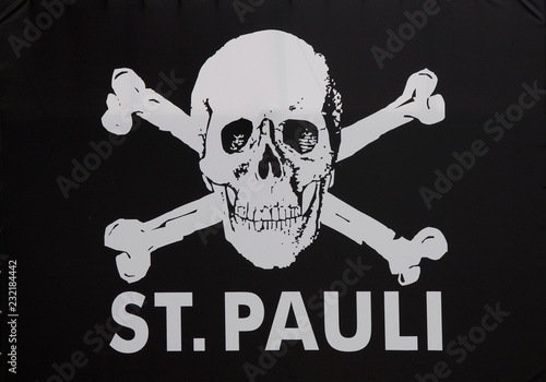 St. Pauli flag skull and bones crossbones black and whit 