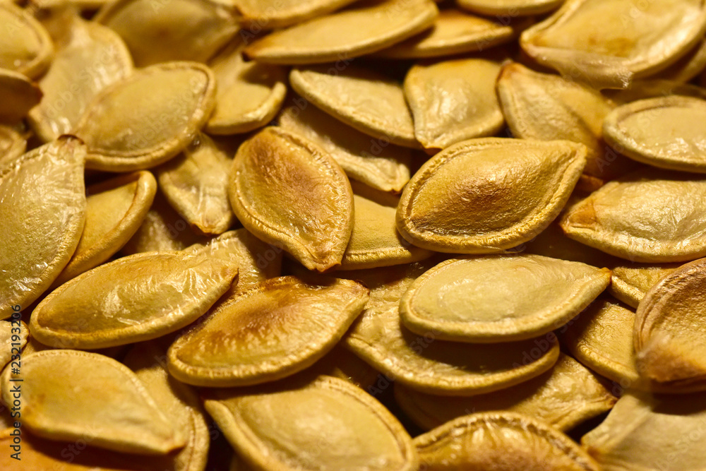 Obraz premium Fried pumpkin seeds