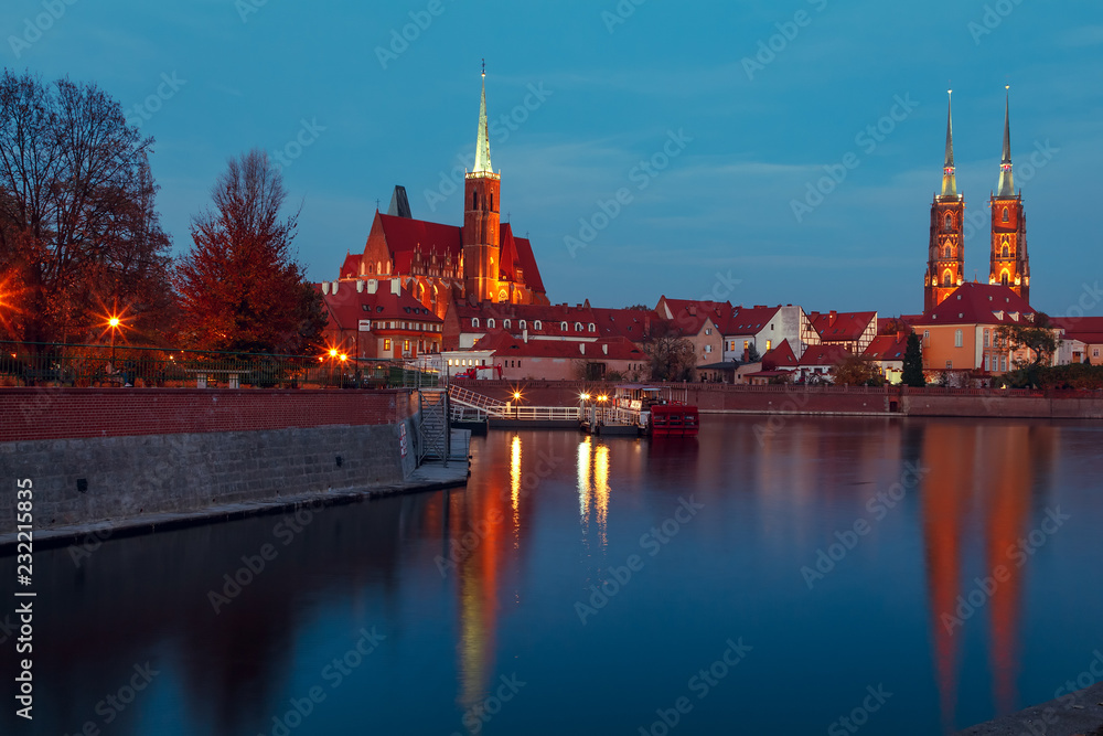 Obraz premium nocny widok na Odrę i Wrocław