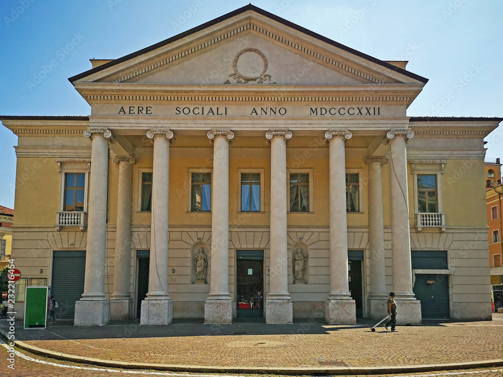 Obraz premium Italy, Mantua, the Social Theatre in Felice Cavallotti square.