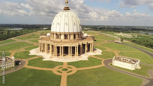 Yamoussoukro Basilica photo