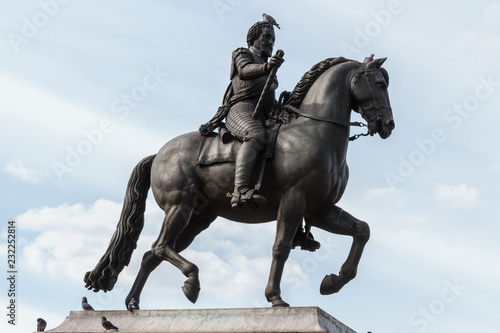 Paris - Statue équestre d'Henri IV