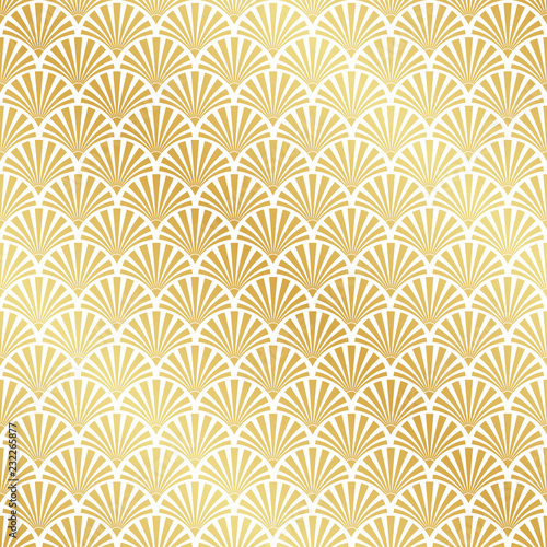 Seamless gold Art Deco palm leaf pattern