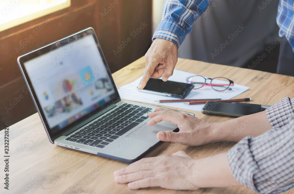 Fototapeta premium businessman working in office