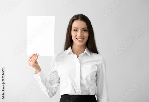 Young businesswoman with bl...