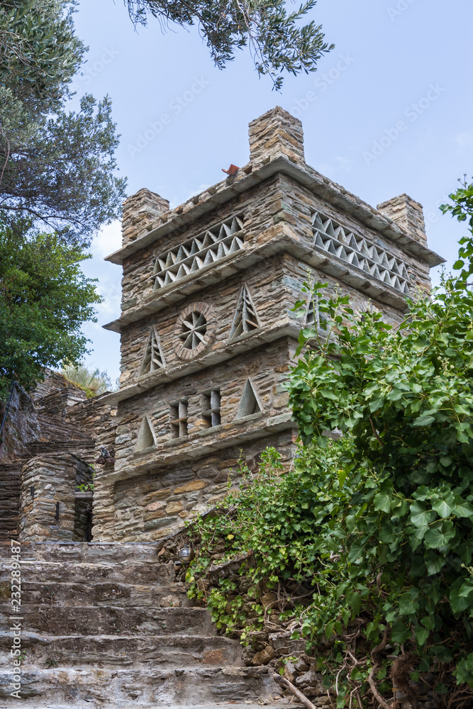 Pigeonnier sur l'île d'Andros, Grèce Pigeonnier sur l'île d'Andros, Grèce