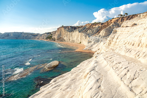 Photos Summer view of famous white rocks Scala dei Turchi in Sicily, Italy