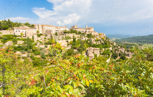 ville de Gordes, Provence, France 