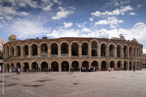 Vista exterior del anfiteatro Arena de Verona Italia