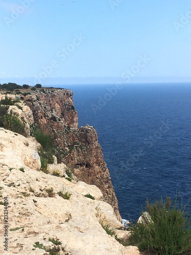Felsenwand in Formentera