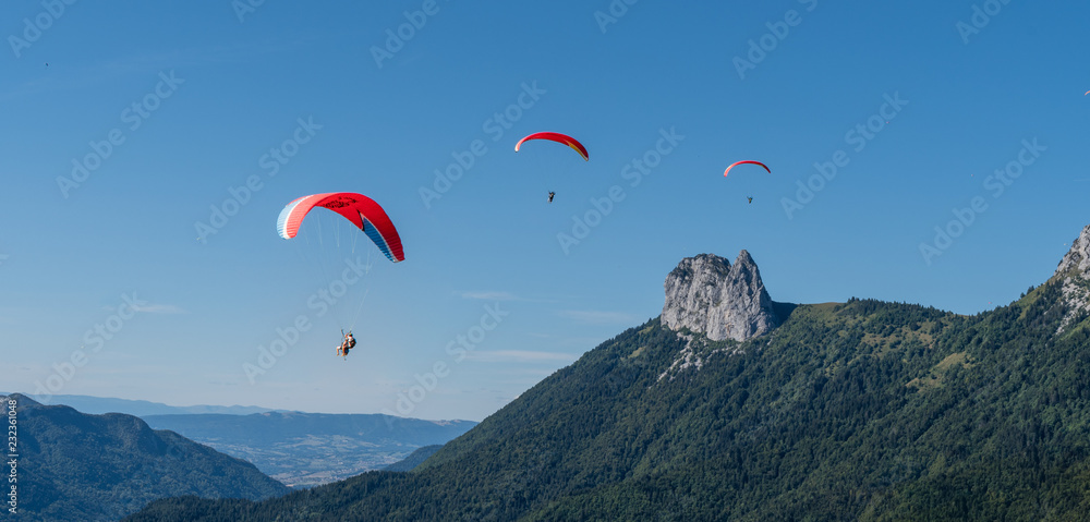 Vol de parapentes près d'Annecy Vol de parapentes près d'Annecy