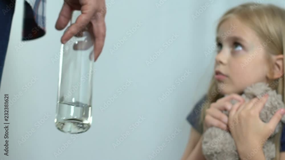 Are Cats Scared Of Drunk People