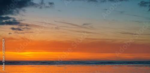 Fototapeta Naklejka Na Ścianę i Meble -  Pacific Ocean Sunset Washington State