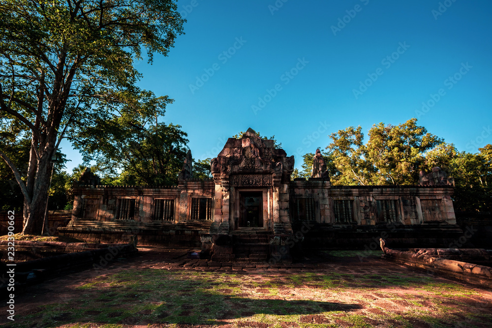 Fototapeta premium Mueang Tam Stone Sanctuary (Prasat Mueang Tam). The Historical Sites and Monuments located in Buriram province of Thailand