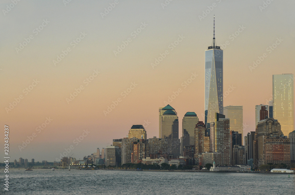 Obraz premium View of New York City from the river Hudson