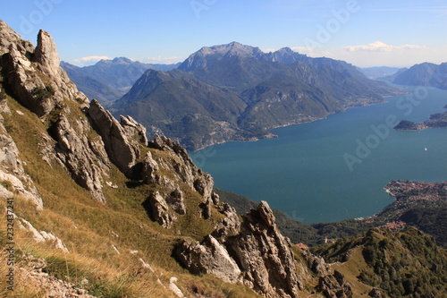 Alpenzauber am Lario / Blick vom Monte Grona hinunter zum Comer See