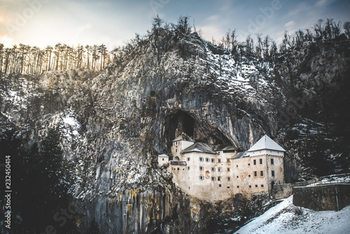 castello di predjama slovenia