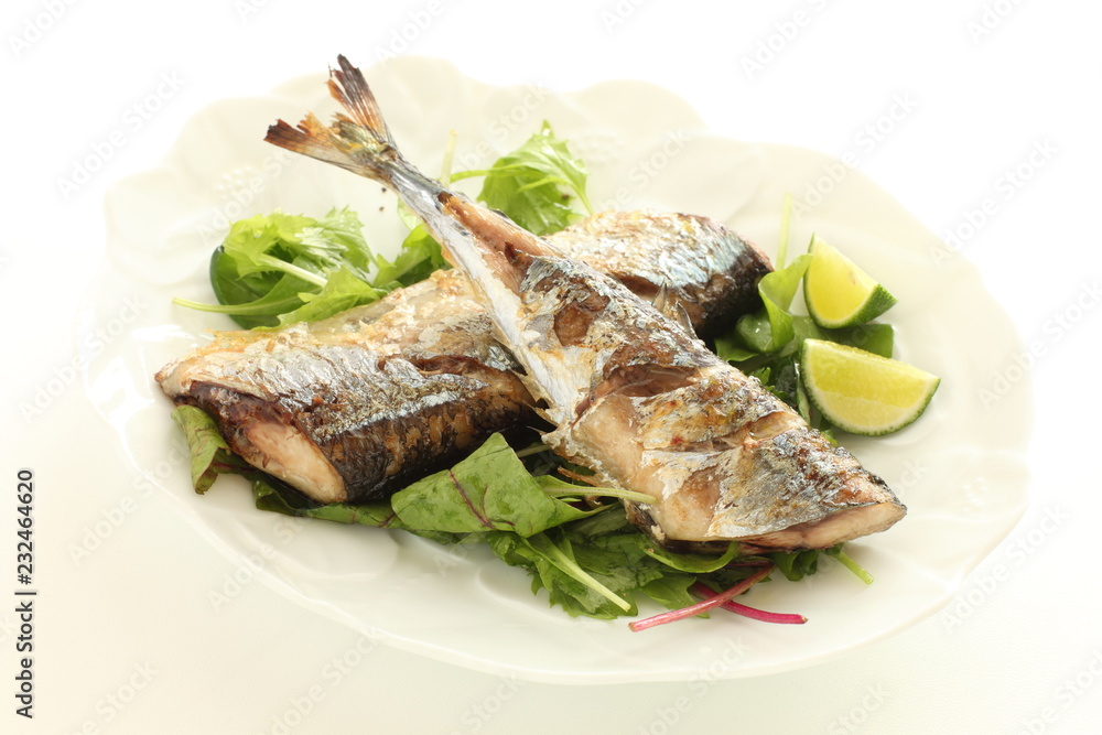 Freshness Sudachi fruit and grilled pacific saury Freshness Sudachi fruit and grilled pacific saury