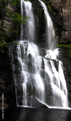 waterfall vale flowing