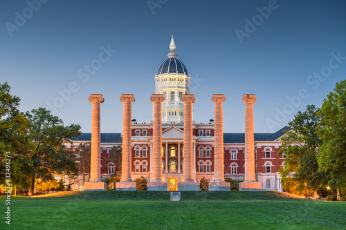 Tableau sur toile Columbia, Missouri, USA historic campus