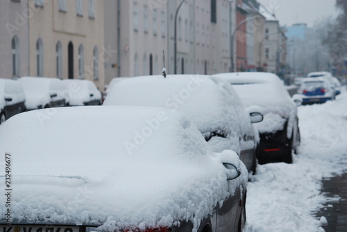 auto schnee stadt wohnviertel © mshd17