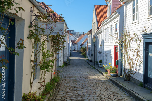 Fototapeta Naklejka Na Ścianę i Meble -  The narrow streets of the Old Town, Stavanger, Norway.