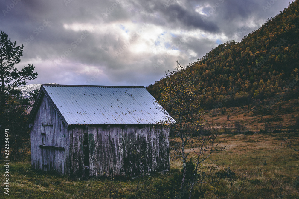 old barn in mountain valley (Norway - autumn)