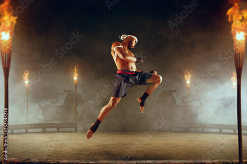 Thai Boxing - old martial arts  © VIAR PRO studio