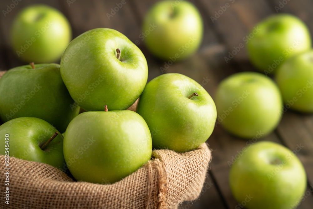 Apples Apples