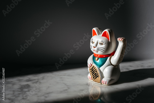 Maneki-neko, good fortune cat