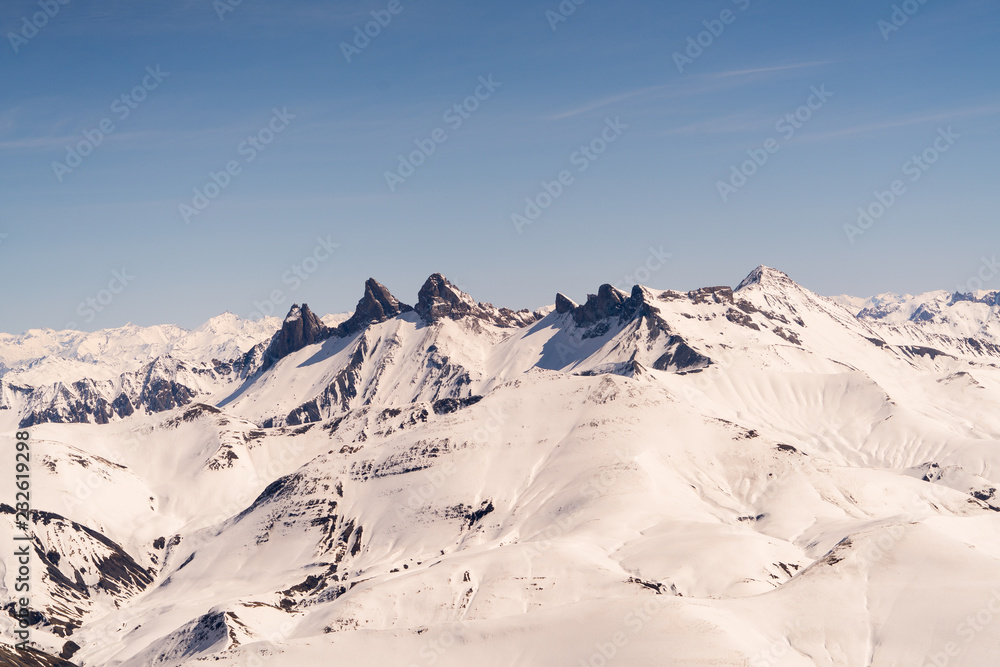 Montagnes alpes françaises neige ski alpinisme Chamonix france