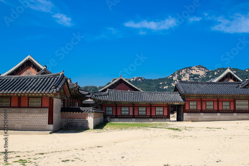 Korean Palace in Seoul with blue sky © Joachim Martin
