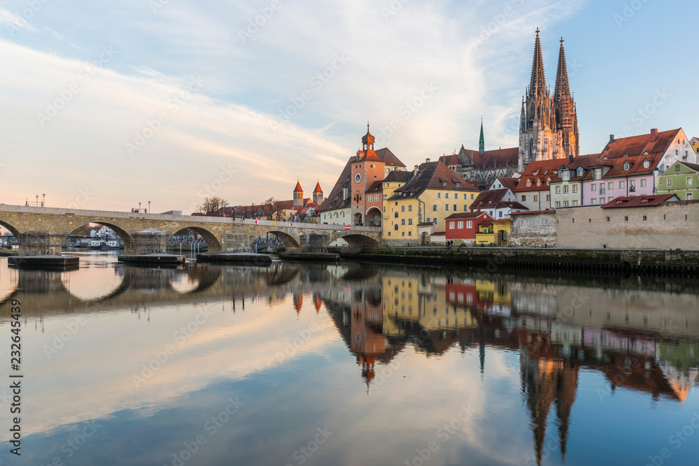 Naklejka premium View of the Stone Bridge, St. Peter's Church and the Old Town of Regensburg