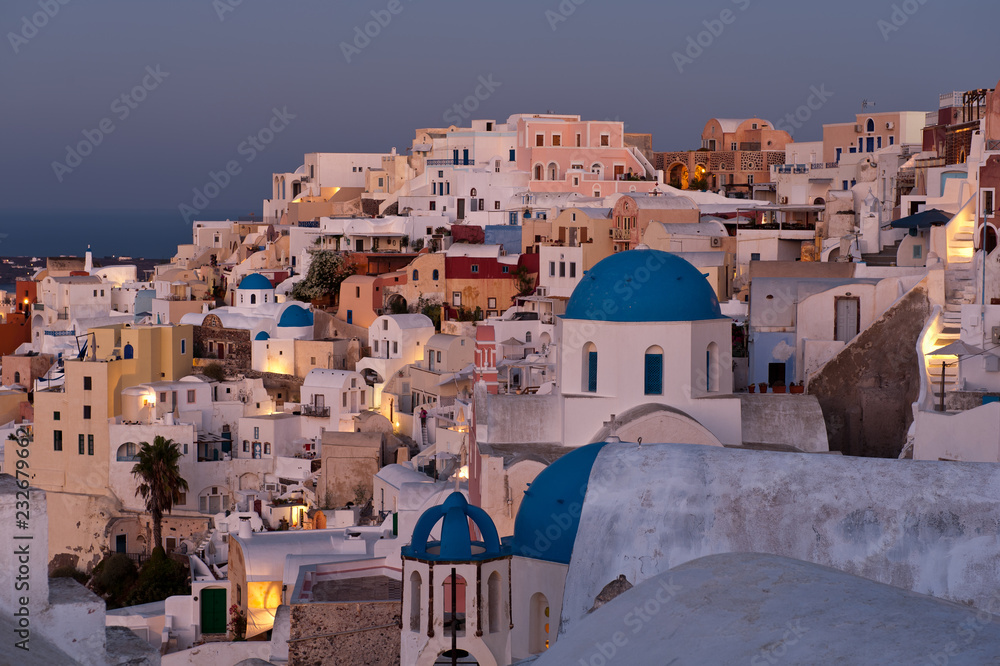 Fototapeta premium oia village in santorini island greece