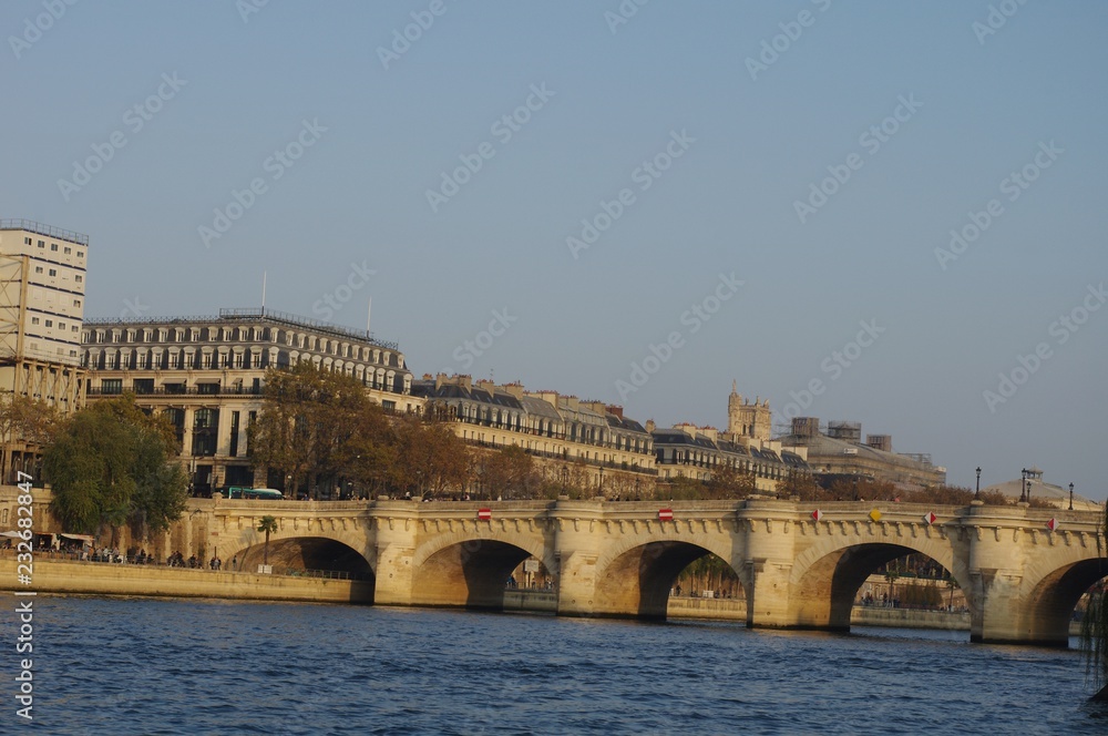 Le pont neuf à Paris