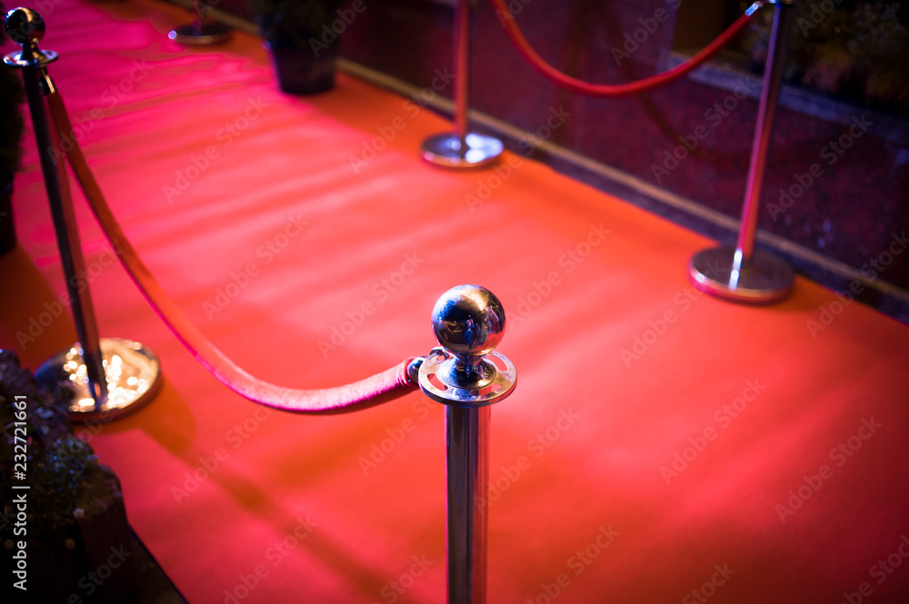 red carpet is traditionally used to mark the route taken by heads of state on ceremonial and formal occasions, and has in recent decades been extended to use by VIPs and celebrities at formal events red carpet is traditionally used to mark the route taken by heads of state on ceremonial and formal occasions, and has in recent decades been extended to use by VIPs and celebrities at formal events