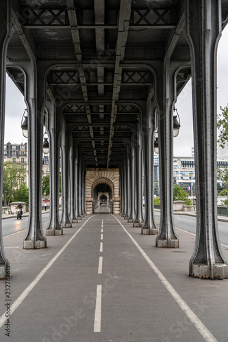bridges of paris © ikuday
