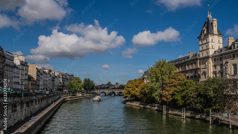 Fototapeta premium Seine river in Paris near of Notre Dame
