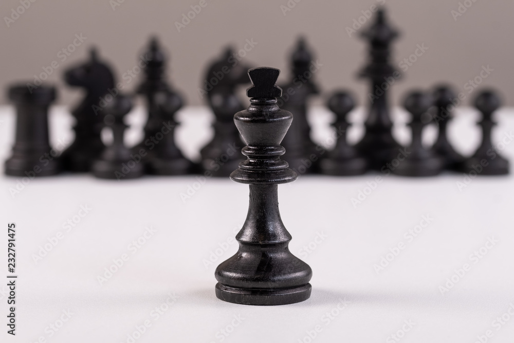 Führungskraft und Belegschaft (Schachfiguren) Führungskraft und Belegschaft (Schachfiguren)