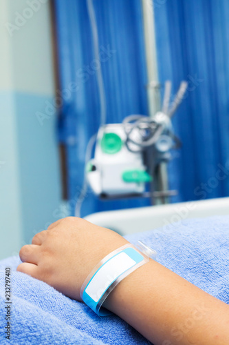 Foto de Patient ID Bracelet ,hospital wrist tag do Stock | Adobe Stock