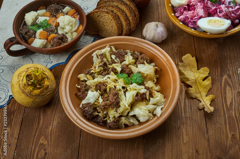 Estonian Hakkliha-kapsahautis Estonian Hakkliha-kapsahautis