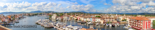 Vue Port Grimaud (Panorama) Panorama von Port Grimaud Südfrankreich Côte d’Azur France