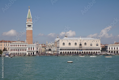 View from Venice car ferry of Palazzo Ducale from Bacino San Marco 4237