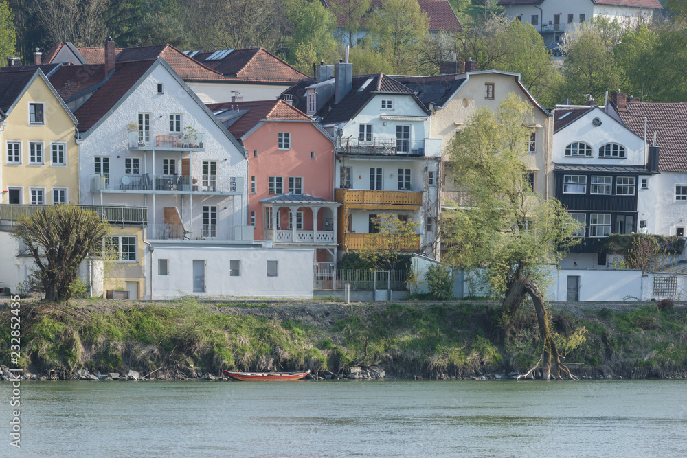 Bunte Häuser in der Altstadt von Passau