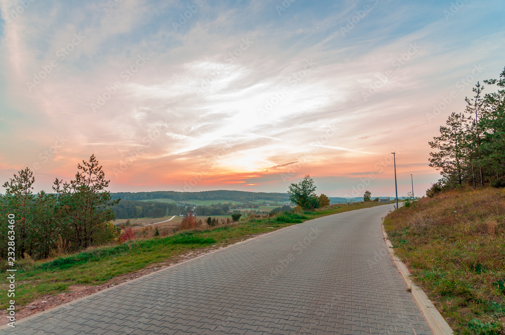 Obraz premium Jesienny zachód słońca, Chęciny