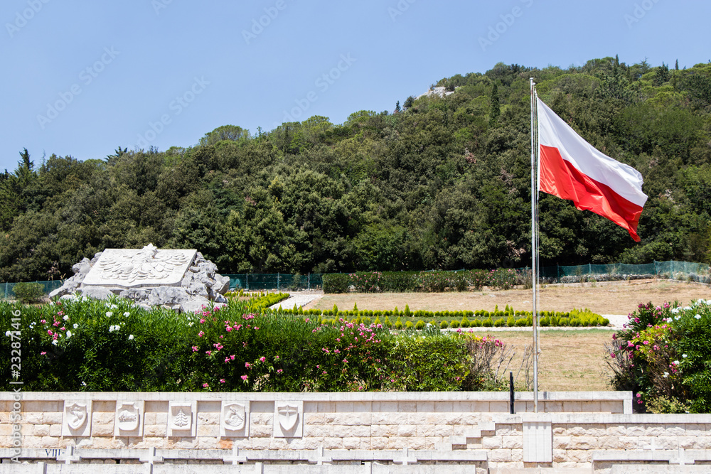 Fototapeta premium Cimitero militare polacco di Montecassino.