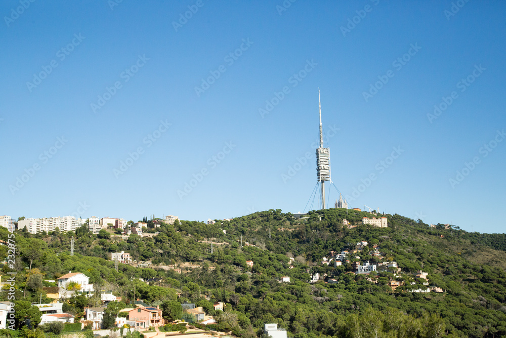 Obraz premium Torre de telecomunicaciones de Barcelona